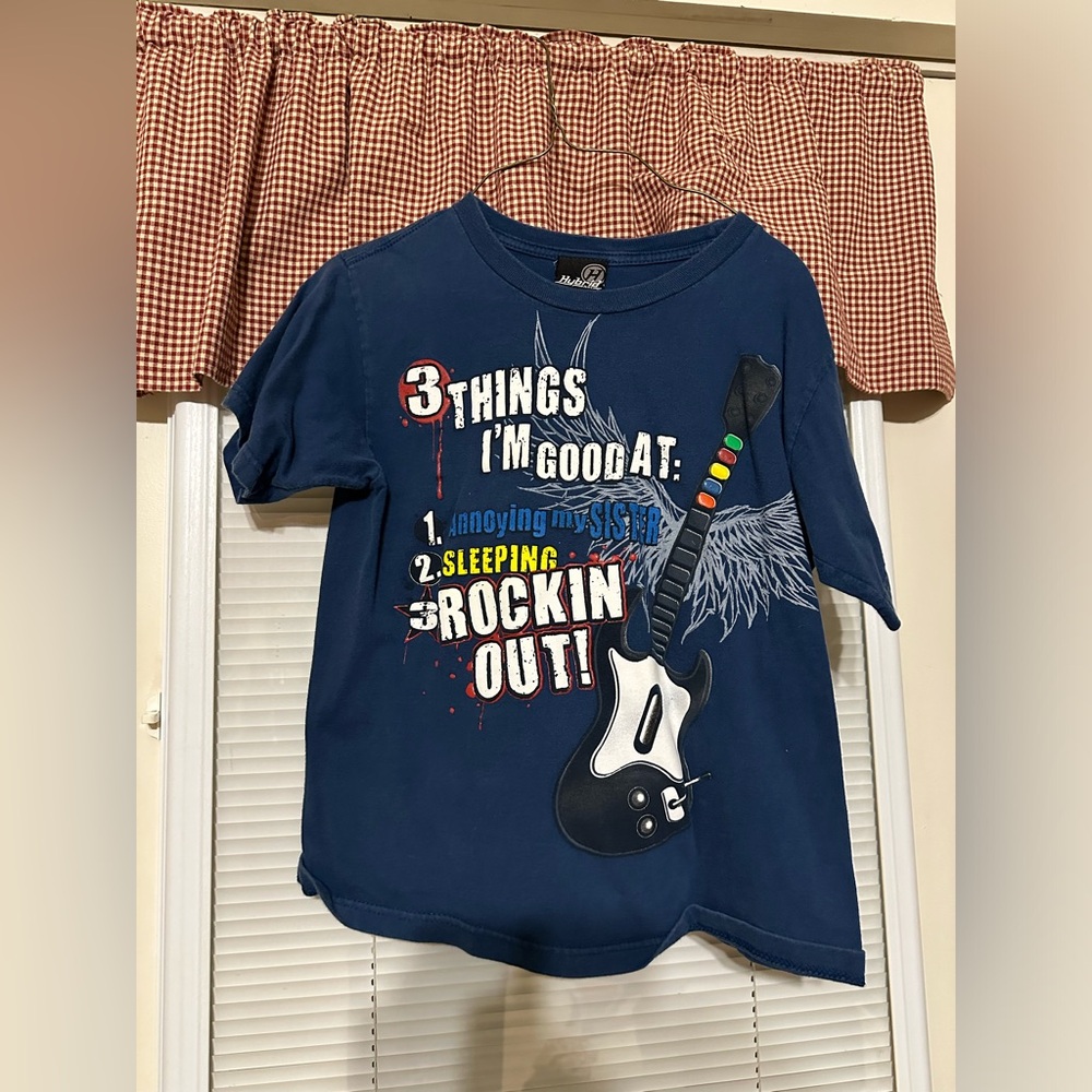 Hybrid Tees Boys Shirt Size M